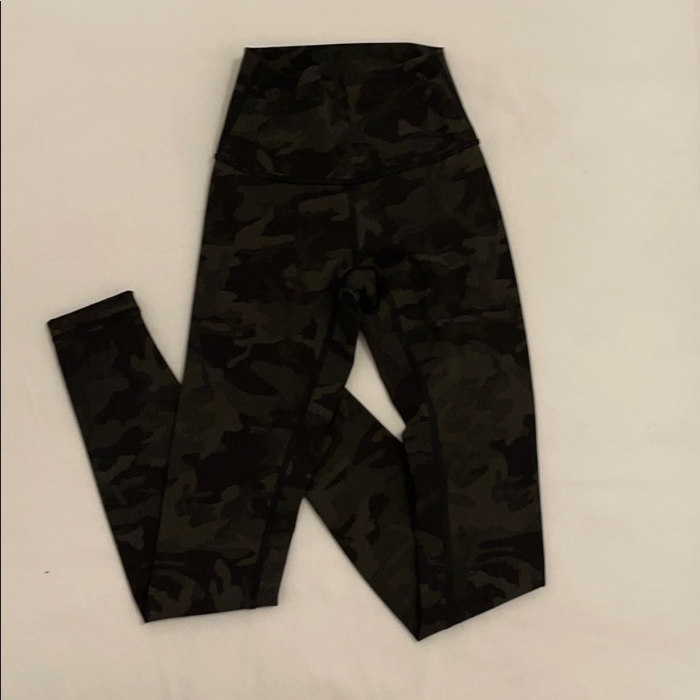 Green Camouflage Lululemon wonder under leggings
